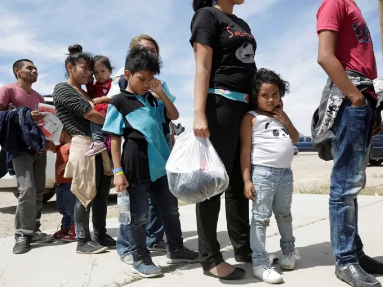 Demandan a Trump por plan para detener niños migrantes