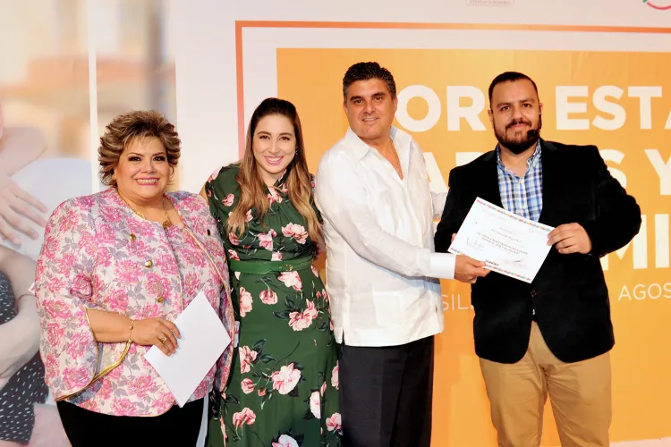 Encabeza Secretario
de Gobierno Foro