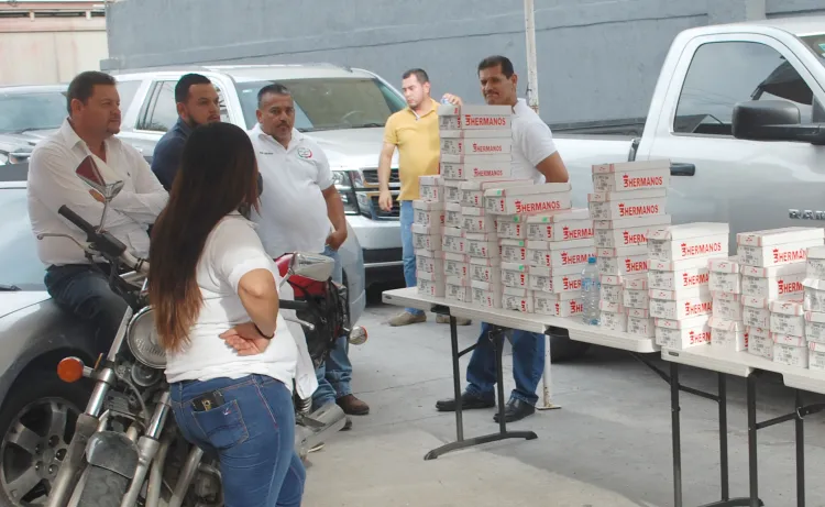 Apoya a estudiantes con calzado