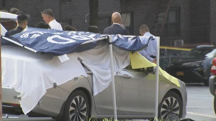 Fallece bebé al interior de vehículo