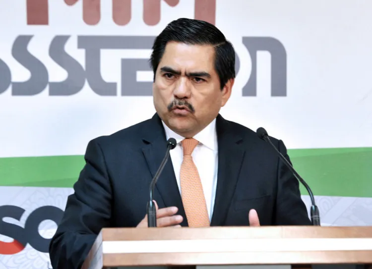  “Dan palo” a burócratas jubilados