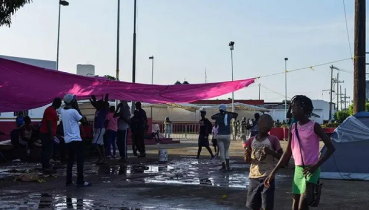 A mordidas y rasguños africanos enfrentan a Guardia Nacional