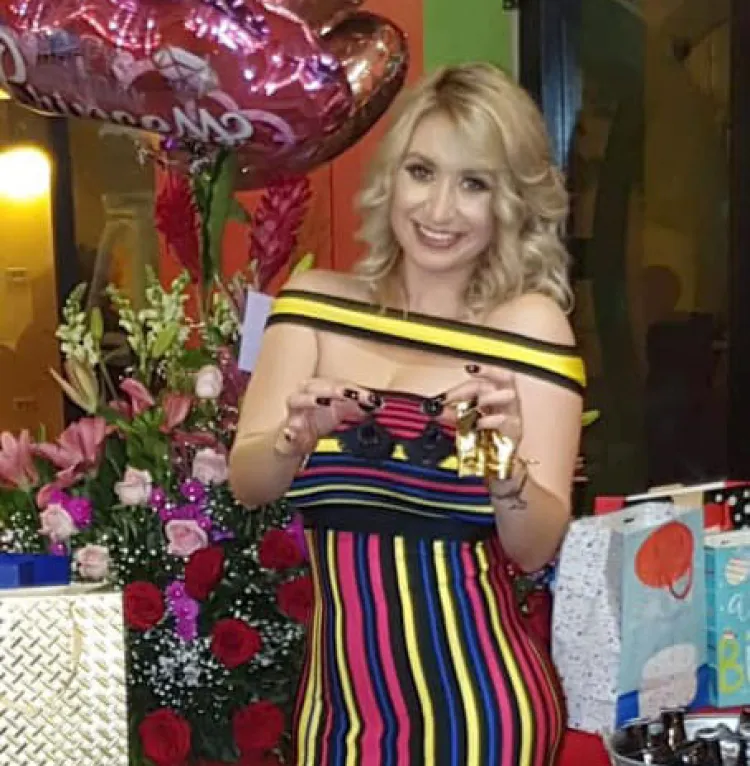 Familiares y amigos celebran a Zalma