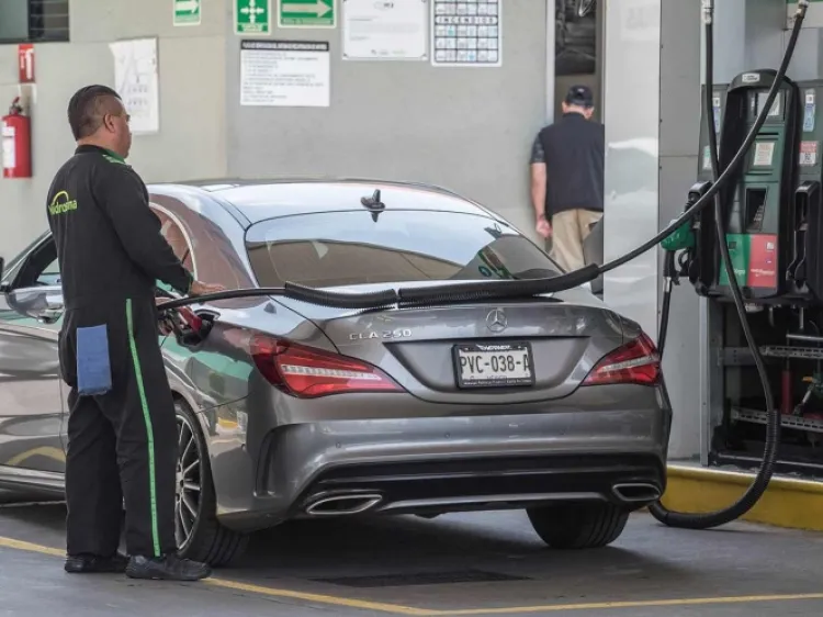 A partir del sábado sube IEPS de gasolina Magna y Diésel