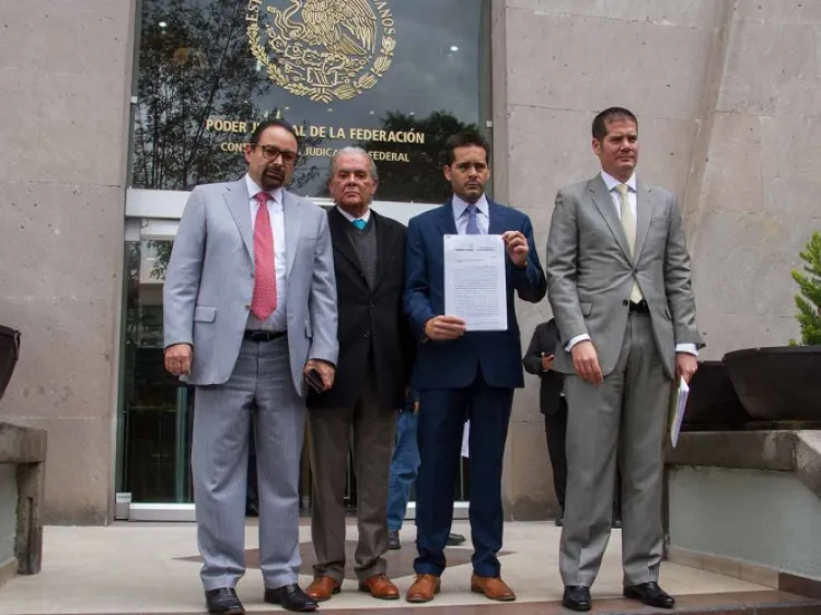 Por falta de dinero, Rosario Robles se queda sin abogados