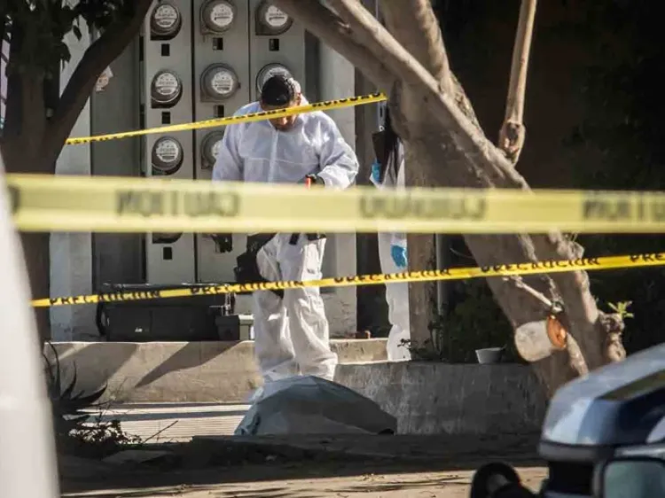Conmociona asesinato de médico y su esposa en Tijuana