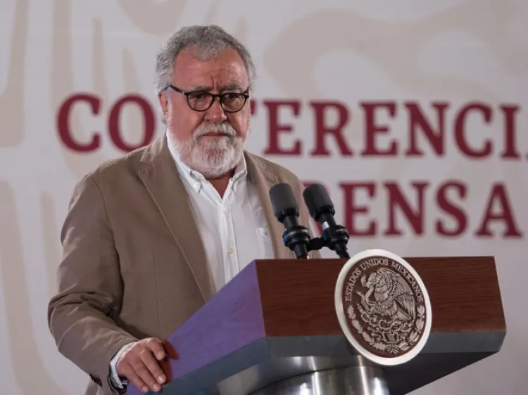 Normalistas de Ayotzinapa podrían permanecer en Guerrero: Encinas