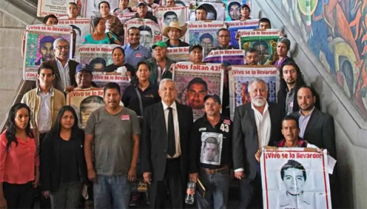 AMLO y Gertz Manero se reunirán con padres de los 43