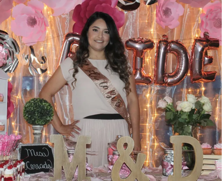 Marisela Peña despide con una hermosa recepción su soltería