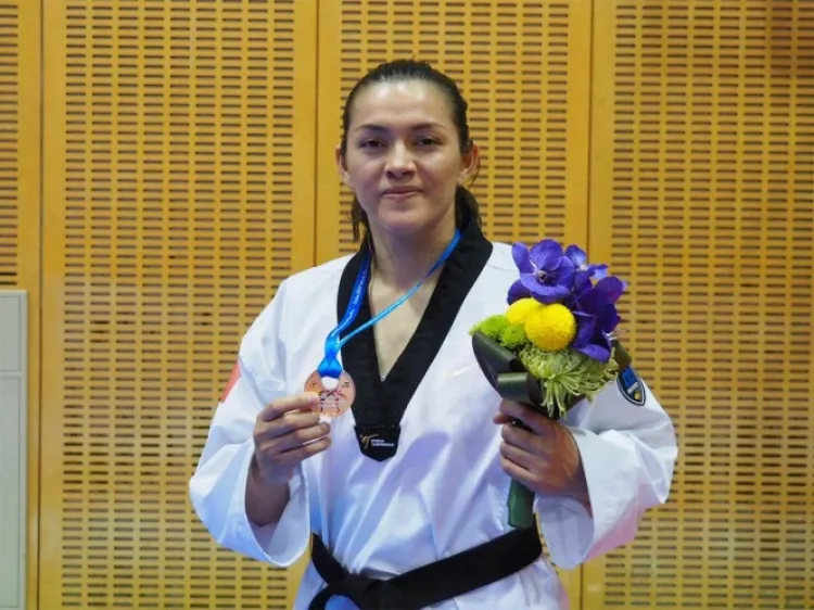 María Espinoza se cuelga bronce en Japón