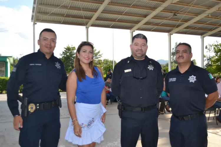 Llevan programas preventivos a Imuris