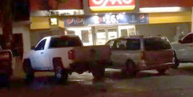 Roban celulares en tienda de conveniencia