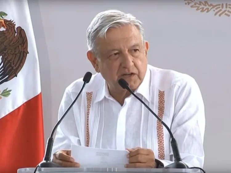 'El elefante ya está en pie, pero hace falta que camine': López Obrador