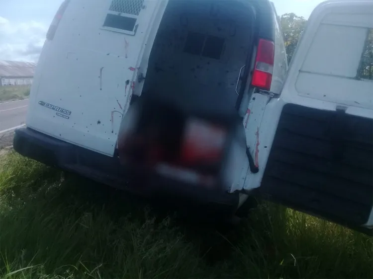 Grupo armado mata a cinco custodios de penal en Guanajuato