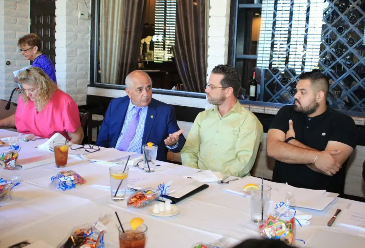 Promueven la salud del adulto mayor