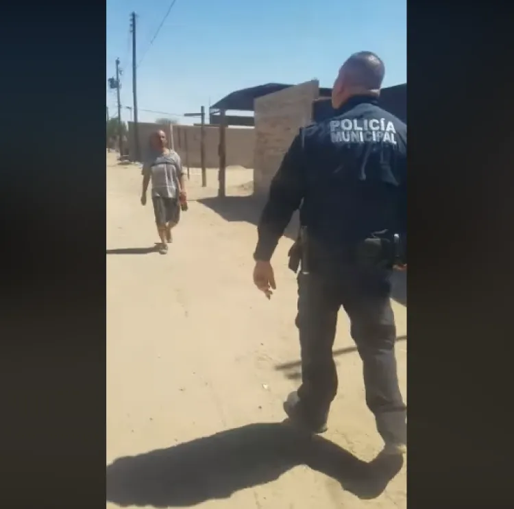 Policía se defiende y mata a agresor en SLRC: VIDEO