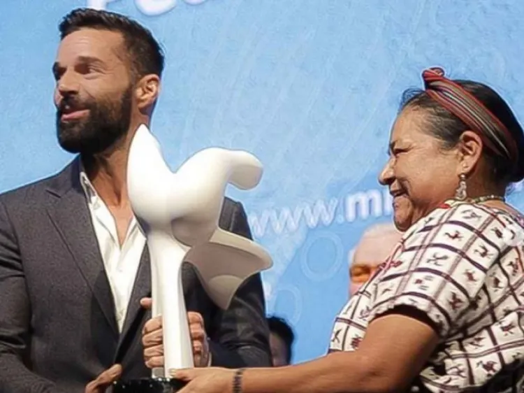 Premian en Yucatán labor altruista de Ricky Martin