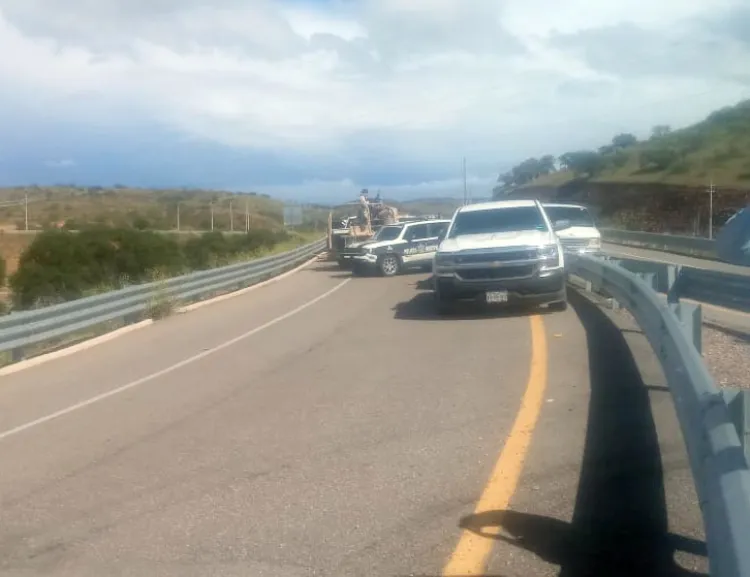 Localizan tres personas sin vida