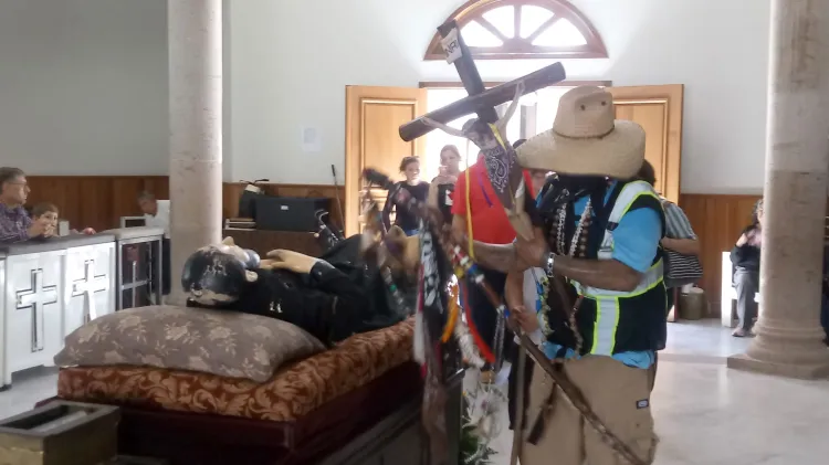 Cumplen manda a San Francisco