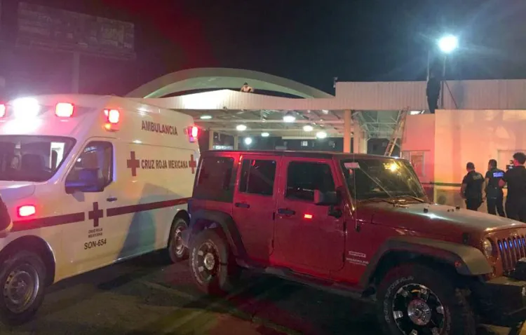 Muere baleado en garita