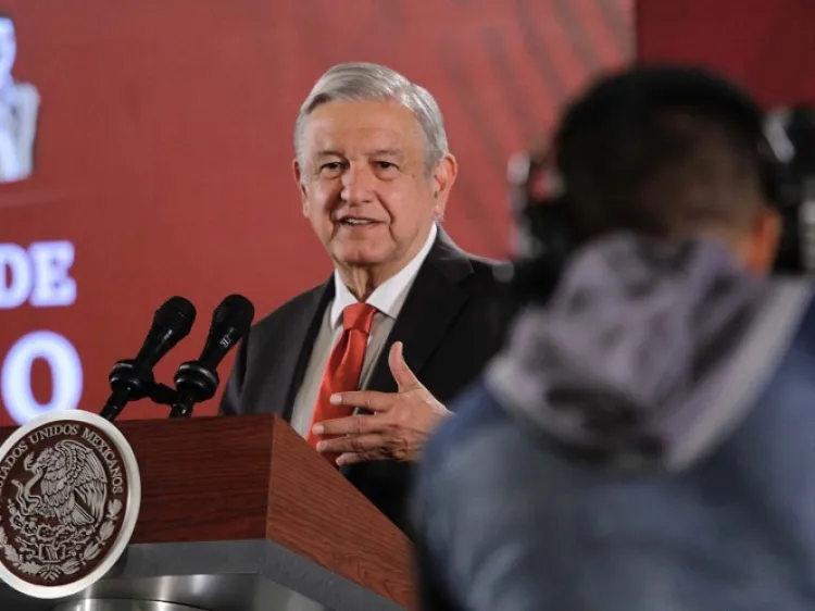 Investigan por depósito de 80 mdp a magistrado suspendido: López Obrador