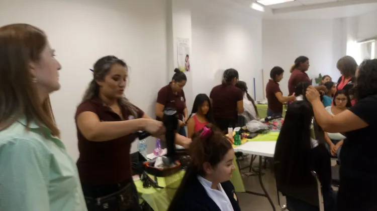 Un éxito la donación de cabello en esta frontera