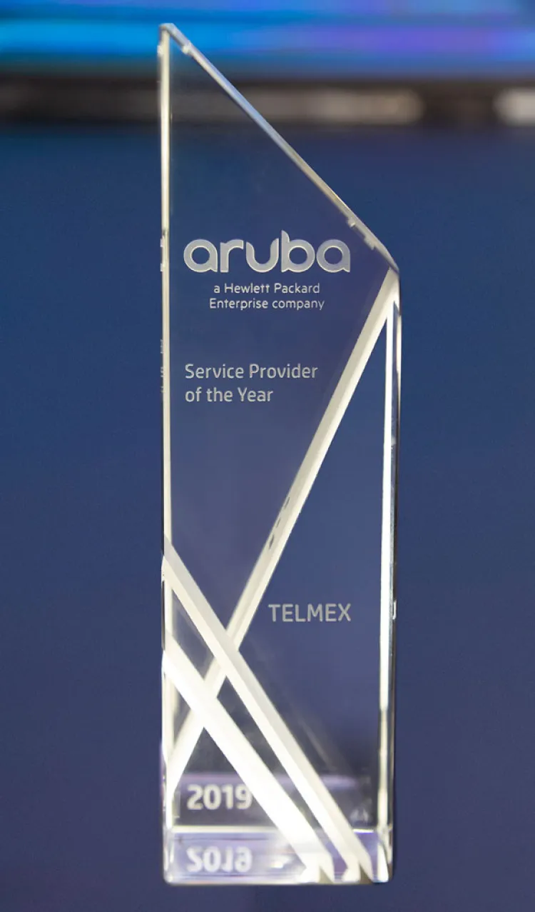 Recibe Telmex reconocimiento