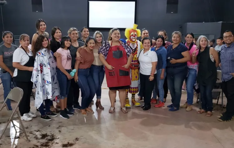 Tienden mano a sectores vulnerables