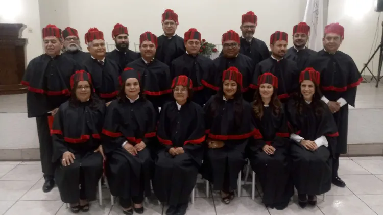 Concluyen Doctorado en Derecho