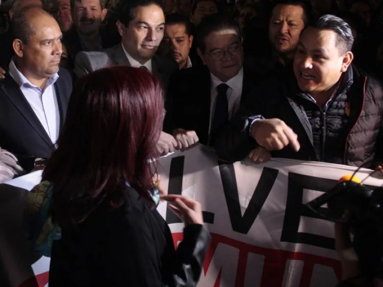 Se equivocaron de ventanilla, no es aquí: López Obrador a alcaldes