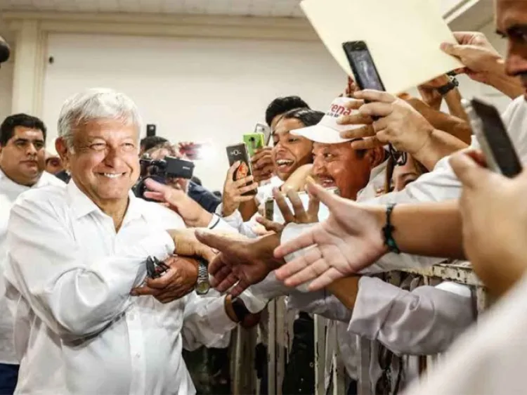Inicia López Obrador gira de trabajo en Sonora