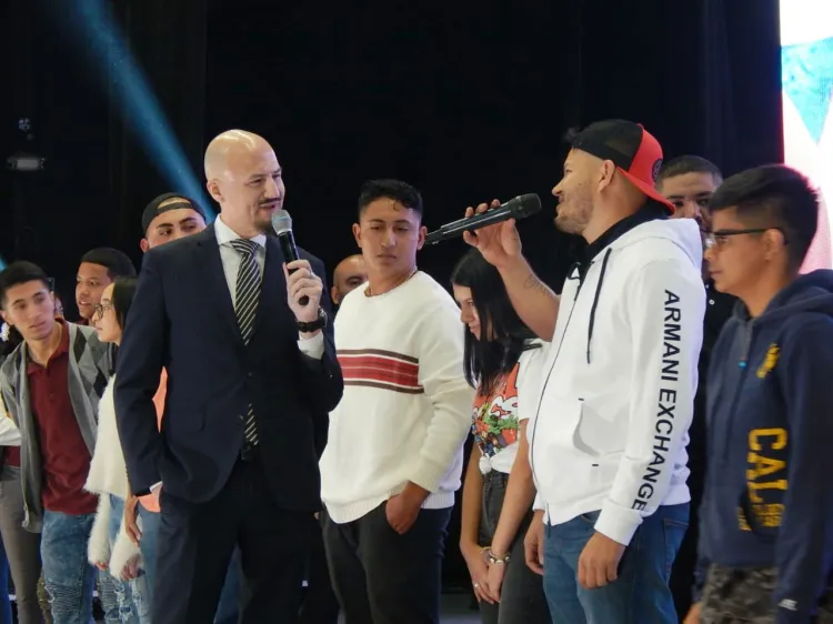 El Hipnotismo es una Ciencia: Milton