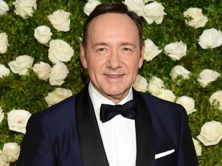 Kevin Spacey la libra otra vez; rechazan caso de abuso por muerte de masajista