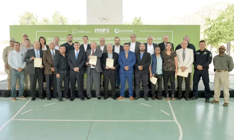 Recibe ISSPE nueva acreditación