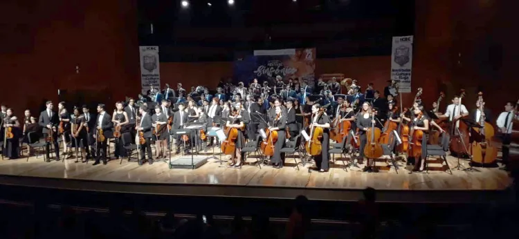 Brilla orquesta juvenil en encuentro en BCN