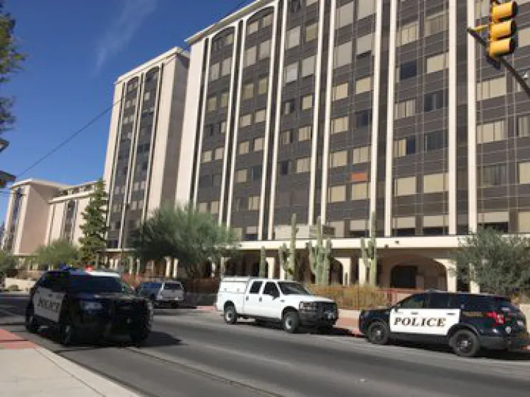 Evacúan Corte de Tucson
por amenaza de bomba