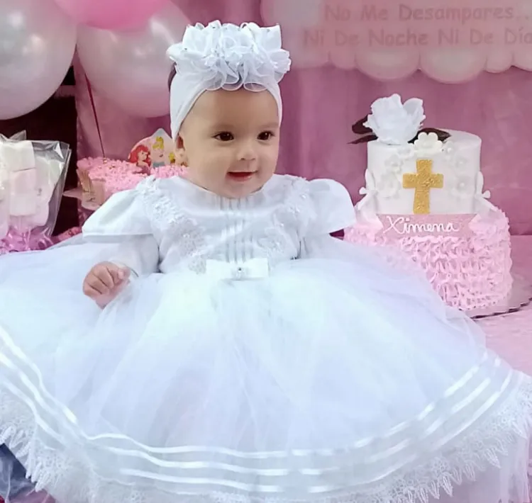 Ximena recibe Primer Sacramento