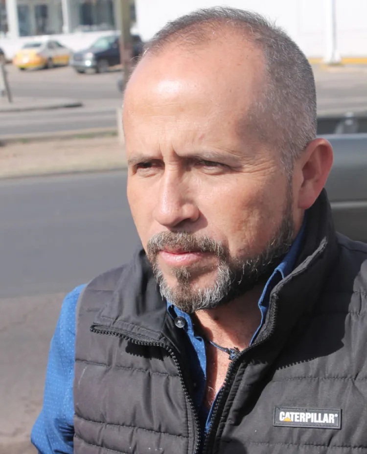 Mantienen labor en alumbrado público