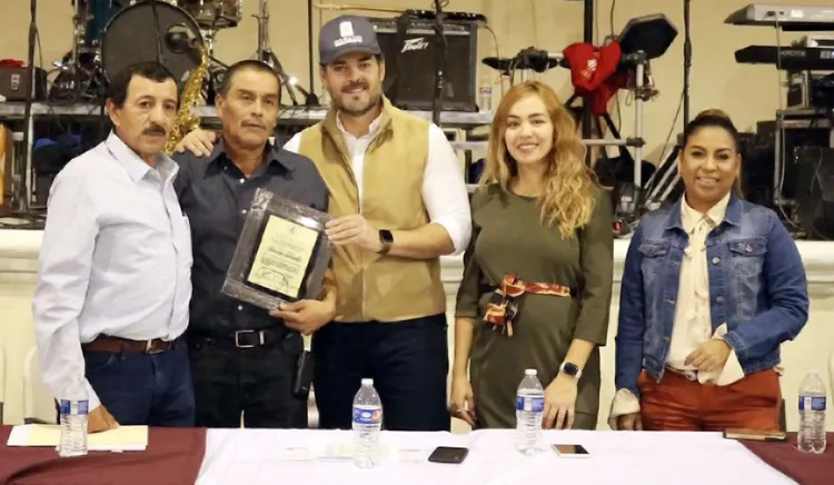 Reconoce Alcalde a los trabajadores