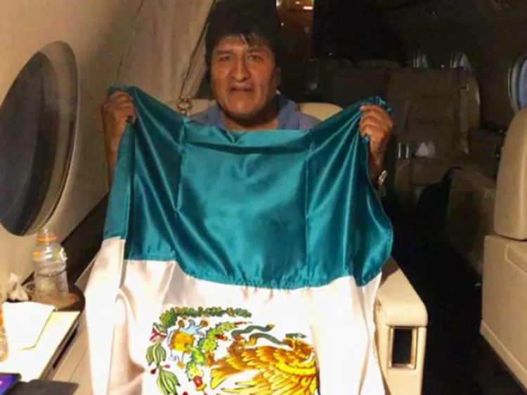 Asilo de Evo Morales, apegado a la constitución: Ebrard