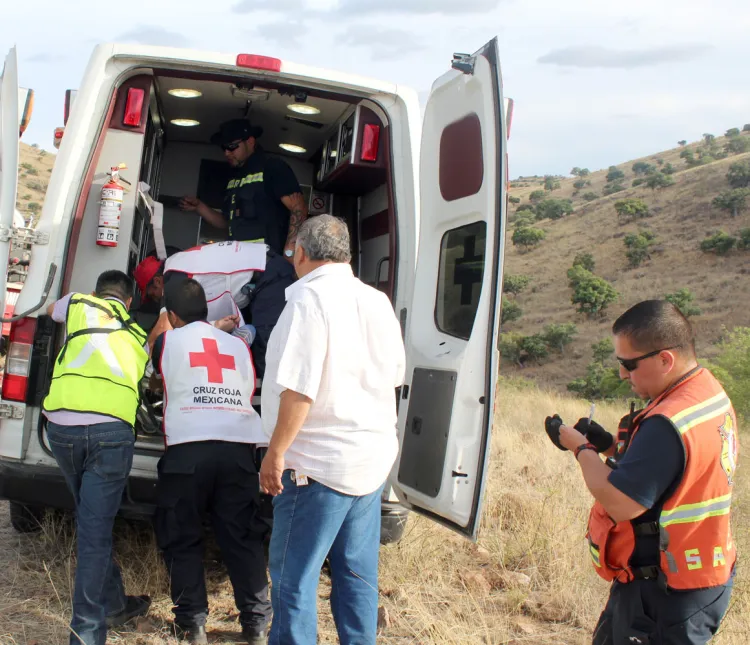 Escapa joven de captores