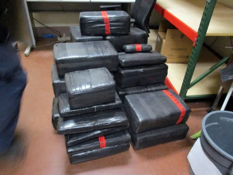 Detenido con 646 libras de cocaína