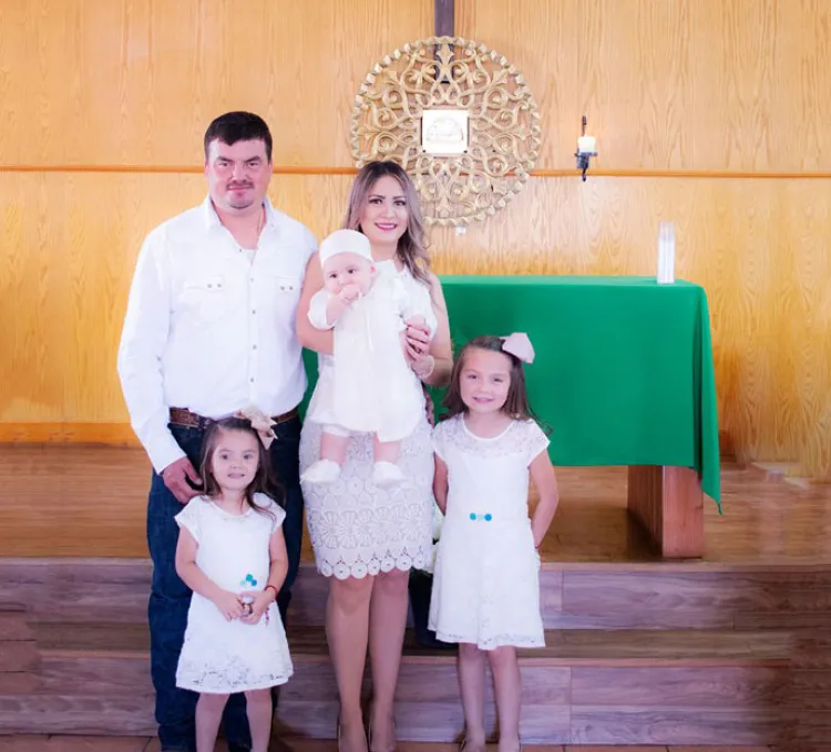 Miguel Ángel Mada recibe el Primer Sacramento