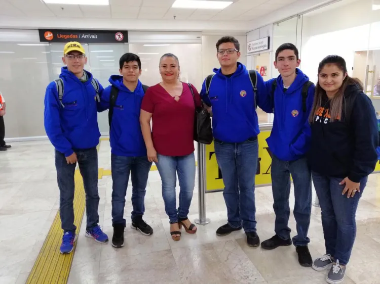 Sobresalen estudiantes sonorenses