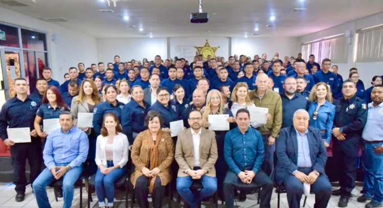 Capacitan a policías del Noroeste