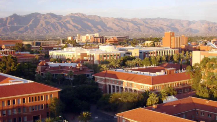 Ofrece UofA matrícula en Medicina gratuita