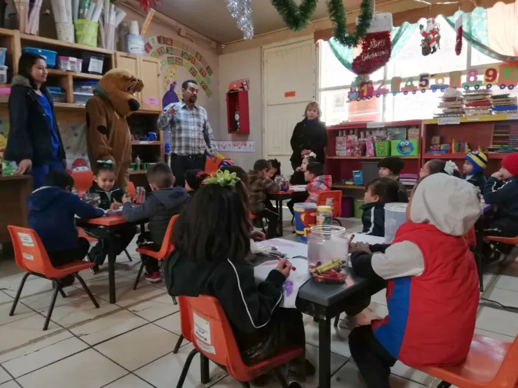 Orientan sobre el cuidado a mascotas