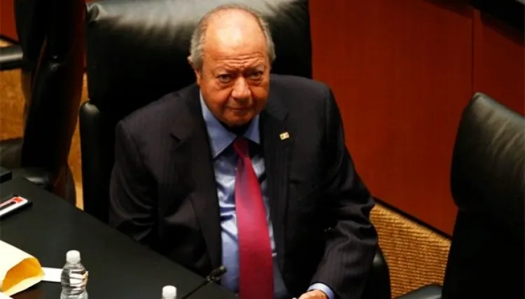 Los Deschamps cobran en Pemex 700 mil pesos al mes