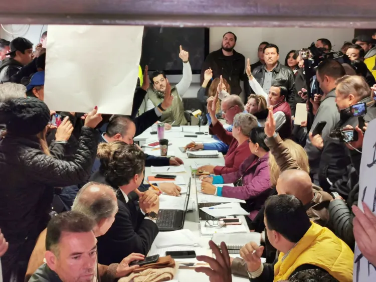 Aprueban proyecto de Ley de Ingresos