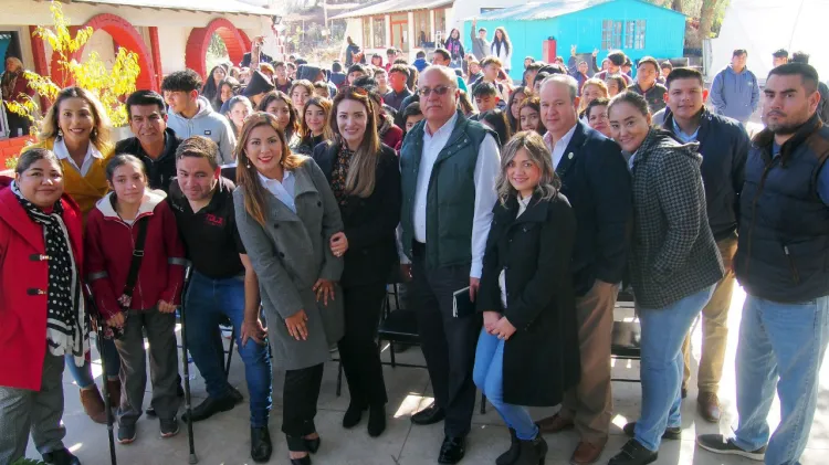 Analiza López Obrador acuerdo con el Teletón